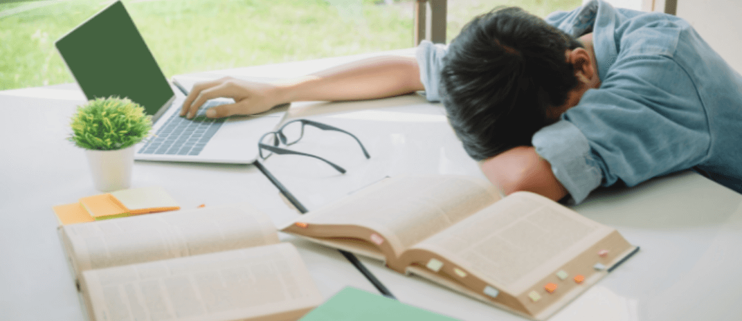 How To Get Enough Sleep In College