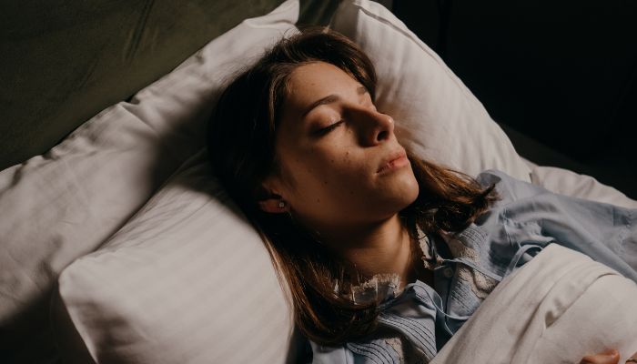 Correct sleep position is directly linked with good sleep quality and healthy, younger-looking skin
sleeping positions affect skin