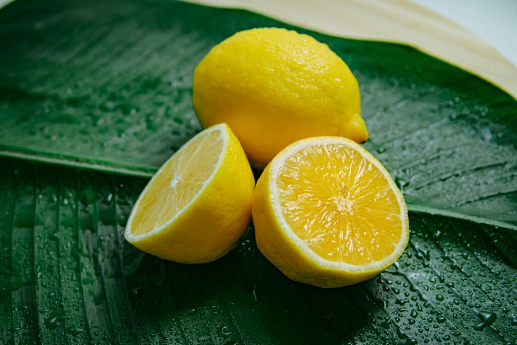 Dietary Factors and Acid Reflux at Night
two lemons
