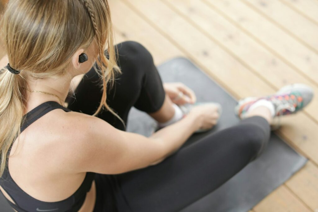 working out no sleep
girl on exercise mat