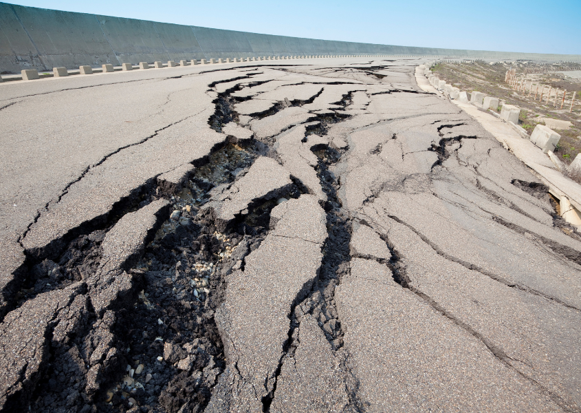 earthquake ground crack